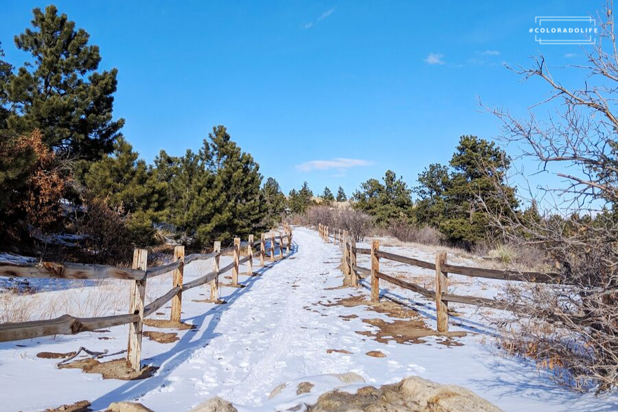 7 Super Easy Winter Hikes in Colorado That Are Totally Safe