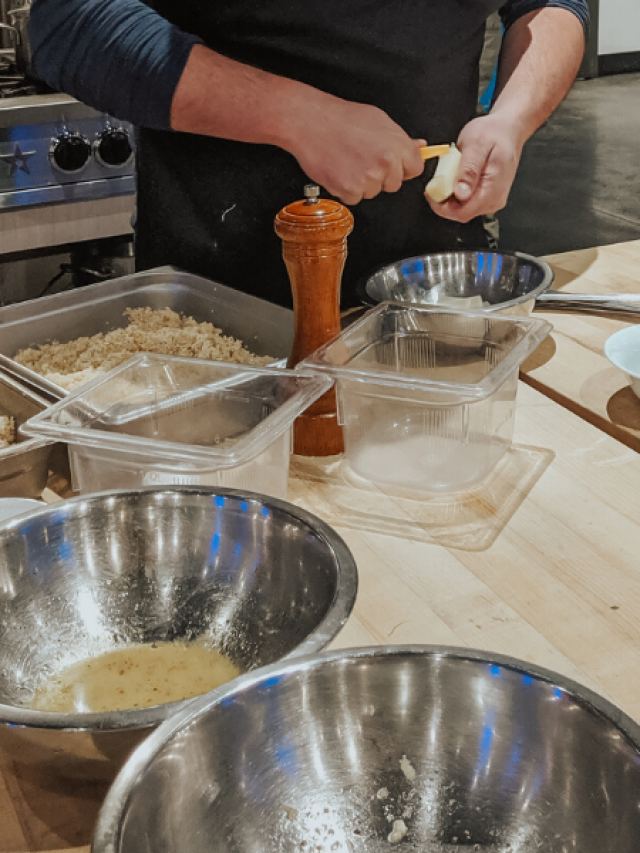 cooking class winter date idea