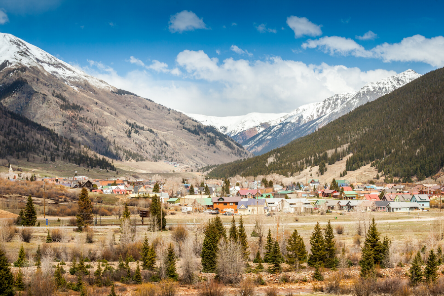7 Best Mountain Towns in Colorado to Visit All Year Long