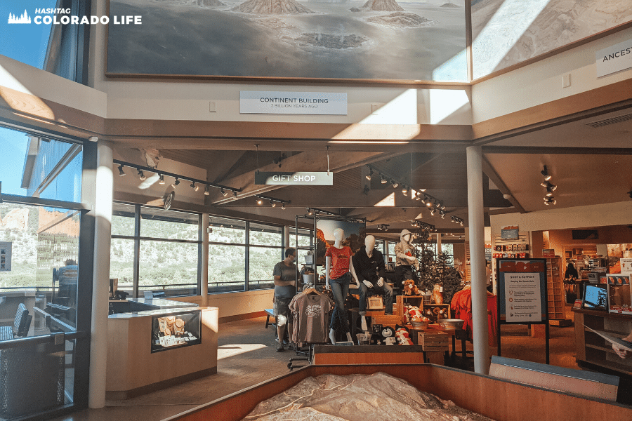 garden of the gods gift shop visitor center