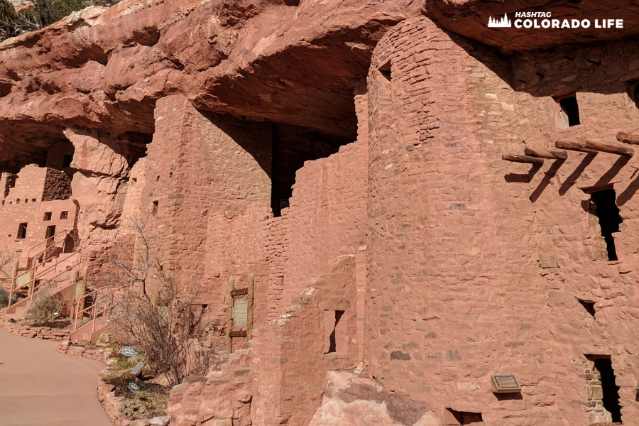 is manitou cliff dwellings real