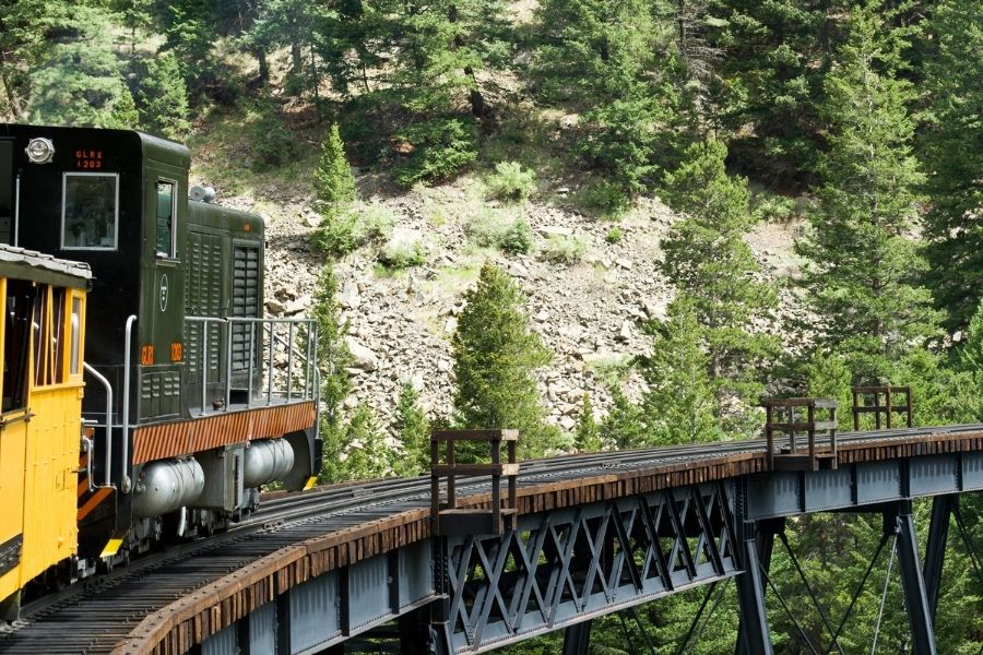 scenic train tours in colorado