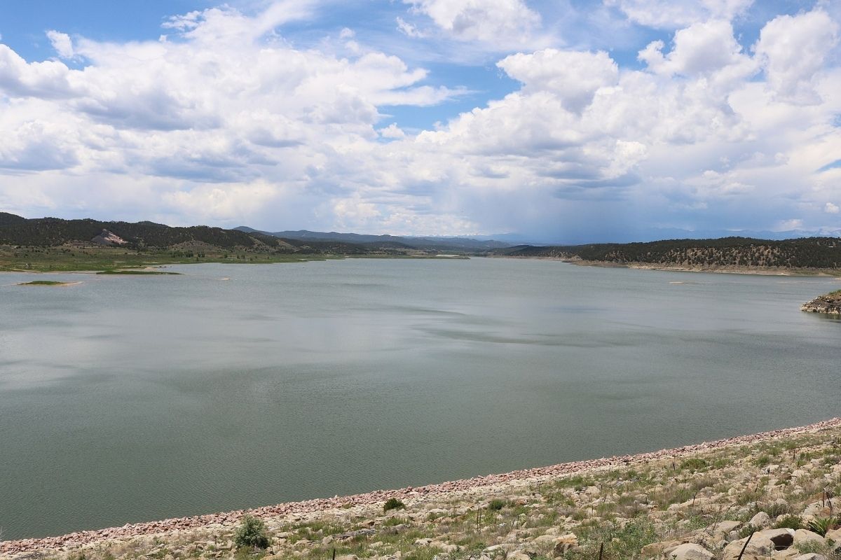 12 Beautiful Reservoirs and Lakes in Colorado For Swimming