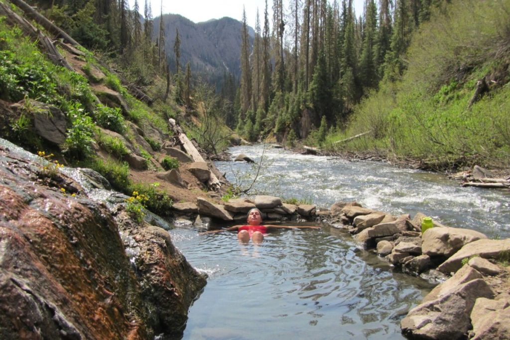 rainbow-hot-springs